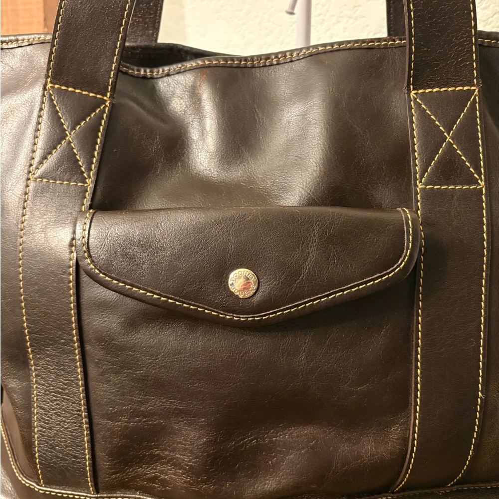 Sold unlisted 👜Vintage Dooney & Bourke All Weather Leather Shoulder Bag AWL - Picture 2 of 7